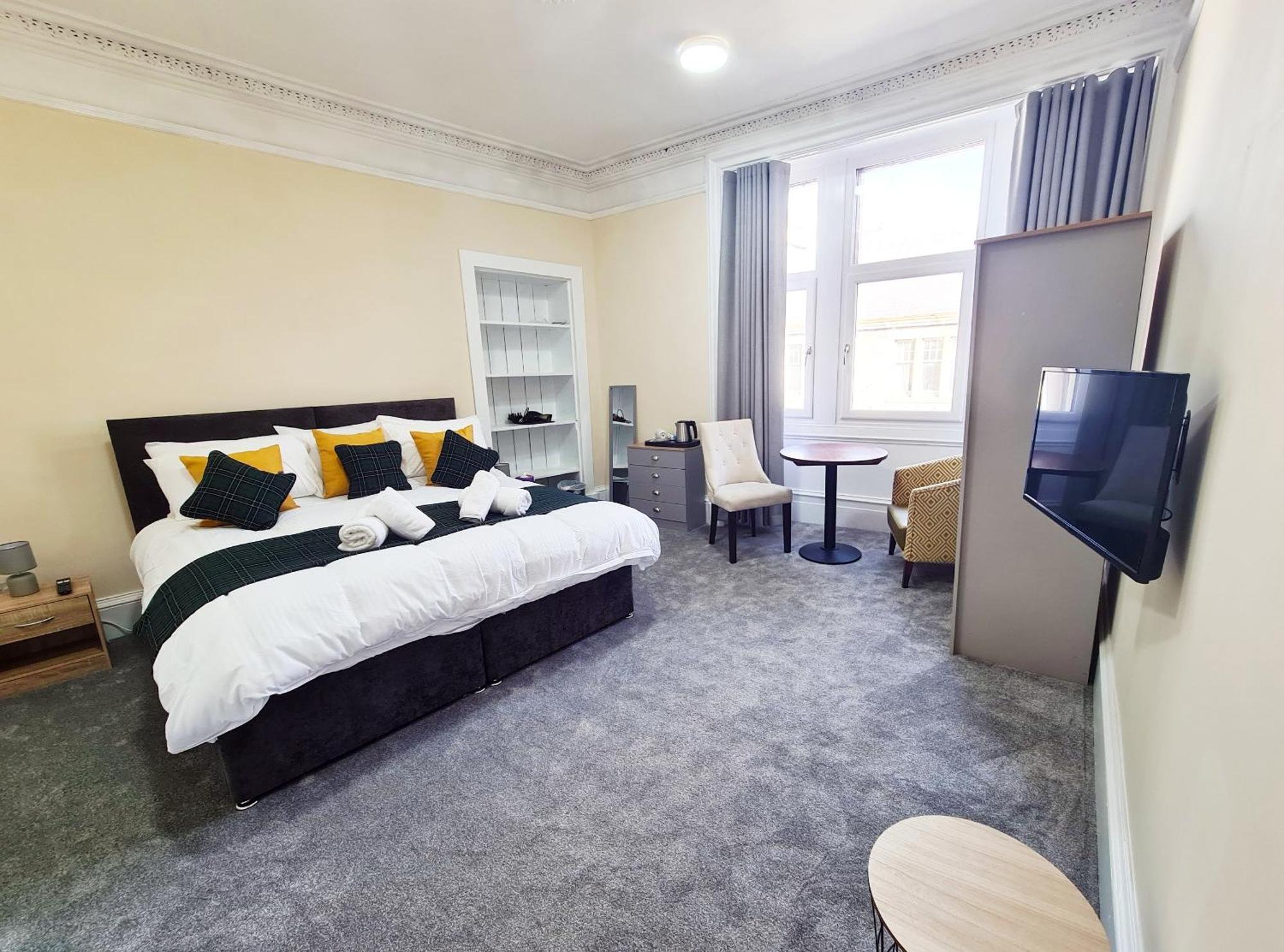 Jacobite House Hotel Inverness Room photo