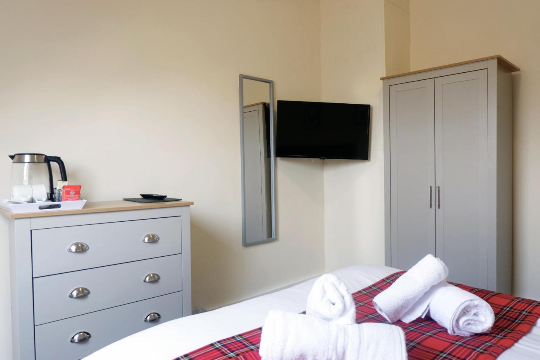 Jacobite House Hotel Inverness Room photo