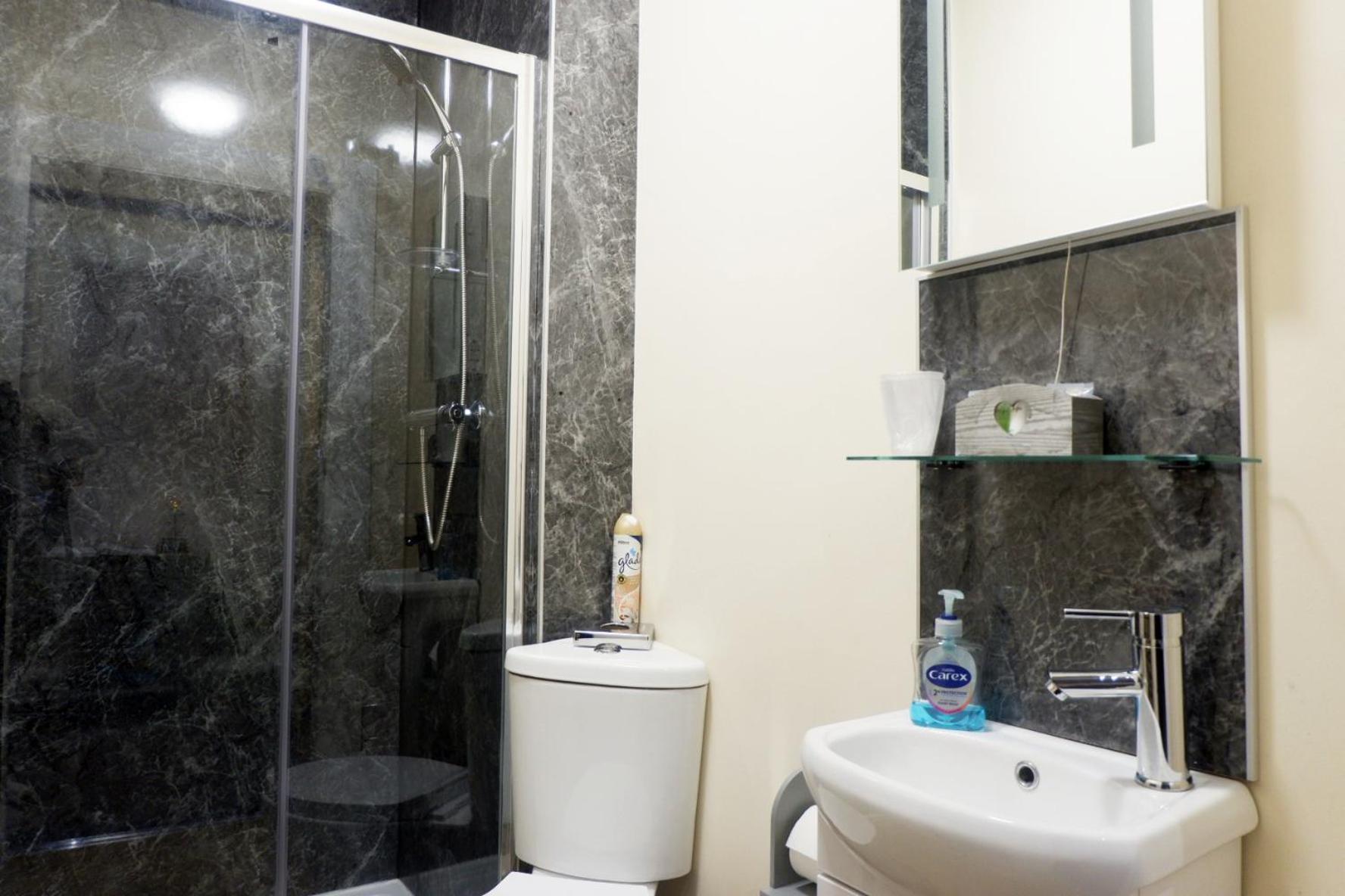 Jacobite House Hotel Inverness Room photo
