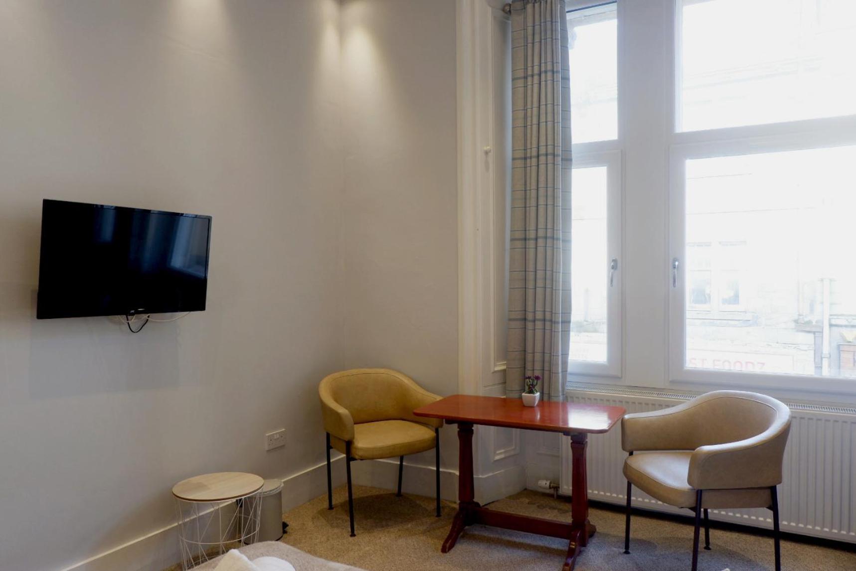 Jacobite House Hotel Inverness Room photo